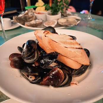 Geoffrey's Malibu - Seafood Near Me - Malibu, California