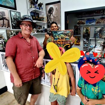 Hawaiian Mako Design - With artist Shane Molina - Art Galleries Near Me - Hilo, Hawaii Hawaiian Mako Design - With artist Shane Molina - Art Galleries Near Me - Hilo, Hawaii