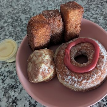 La Rue Doughnut - Passionfruit bite Strawberry lime brioche donut French toast cinnamon stick - Bakeries Near Me - Dallas, Texas La Rue Doughnut - Passionfruit bite Strawberry lime brioche donut French toast cinnamon stick - Bakeries Near Me - Dallas, Texas