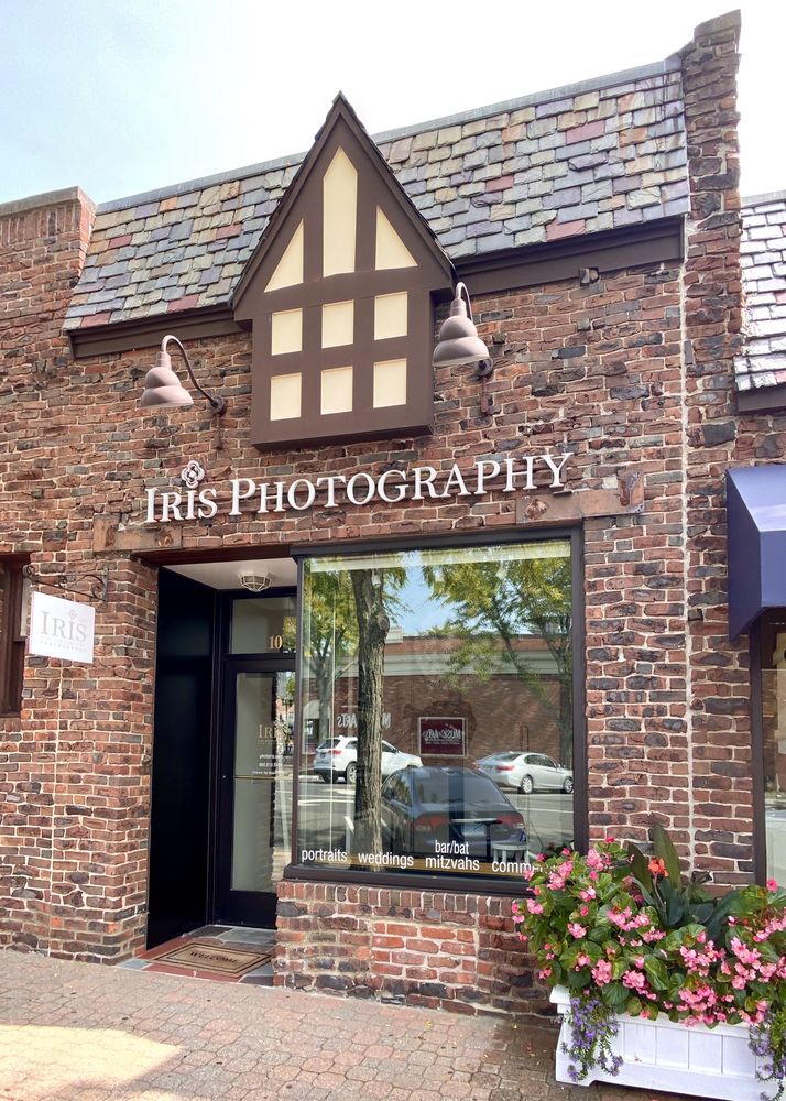 IRIS PHOTOGRAPHY Updated July 2024 10 Lasalle Rd, West Hartford, Connecticut Event