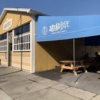 Breadhive Bakery & Cafe - Super cute our door patio - Cafes Near Me - Buffalo, New York