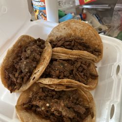 La Poblanita - Steak tacos