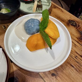 OBAO - Fresh Mango Sticky Rice - Asian Fusion Near Me - New York, New York
