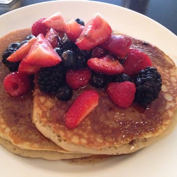 Balans Soho Society - Mixed berry pancakes (Balans) - Breakfast & Brunch Near Me - London, XGL