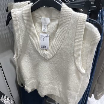 H&M - Men's Clothing Near Me - Cedar Park, Texas H&M - Men's Clothing Near Me - Cedar Park, Texas