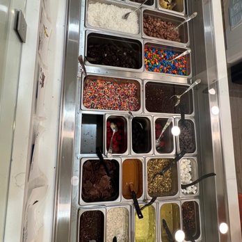 Chimney Cake - Toppings - Desserts Near Me - Miami, Florida Chimney Cake - Toppings - Desserts Near Me - Miami, Florida