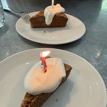 Ad Hoc & Addendum - Spiced Apple cake - New American Near Me - Yountville, California