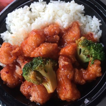 Happy House Chinese - General Taos chicken lunch portion - Chinese Near Me - Bixby, Oklahoma Happy House Chinese - General Taos chicken lunch portion - Chinese Near Me - Bixby, Oklahoma