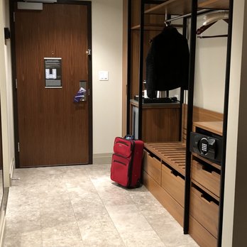 Hyatt Regency - Entry way of the room - Hotels Near Me - Renton, Washington Hyatt Regency - Entry way of the room - Hotels Near Me - Renton, Washington