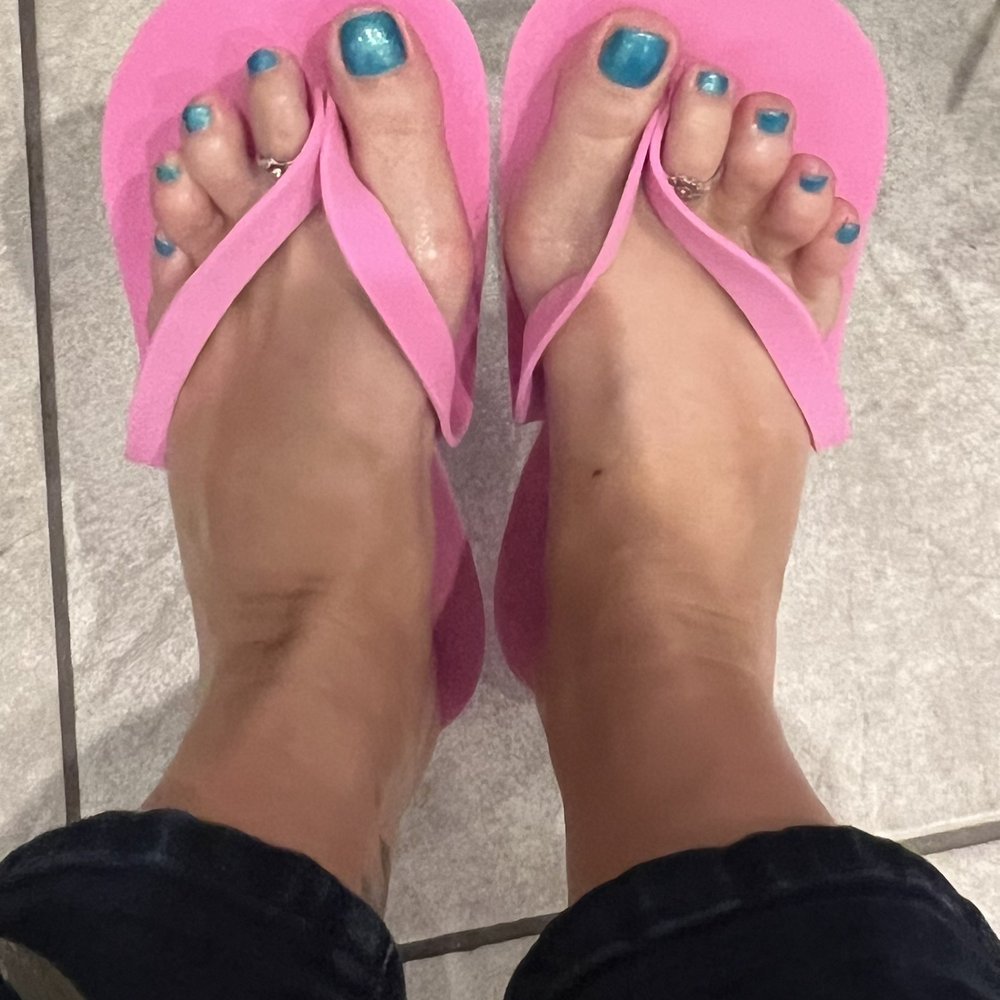 Luxie Nails Spa - Nail Salons Near Me - Boston, Massachusetts