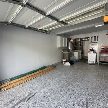 Jon’s Paint And Patch - After picture of garage with new drywall installation and full paint - Painters Near Me Jon’s Paint And Patch - After picture of garage with new drywall installation and full paint - Painters Near Me