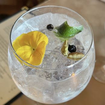 ZuZu - Gin and tonic - Tapas Bars Near Me - Napa, California ZuZu - Gin and tonic - Tapas Bars Near Me - Napa, California