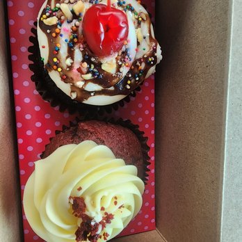 Smallcakes San Antonio - Beautiful packages - Bakeries Near Me - San Antonio, Texas Smallcakes San Antonio - Beautiful packages - Bakeries Near Me - San Antonio, Texas