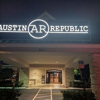 Austin Republic - Can you see the staff on their phones? - Barbeque Near Me - North Palm Beach, Florida