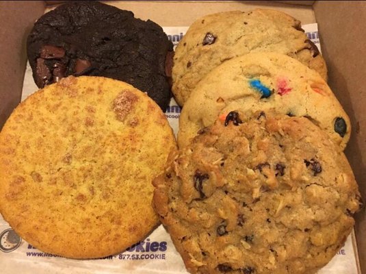 Insomnia Cookies by null