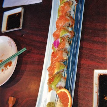 Tsui Sushi Bar - Beautiful Alaska Roll - Sushi Bars Near Me - Seattle, Washington Tsui Sushi Bar - Beautiful Alaska Roll - Sushi Bars Near Me - Seattle, Washington