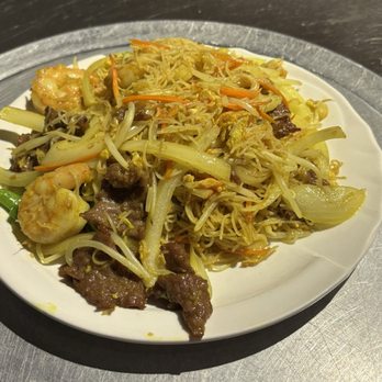 Taste - Singapore Fried Rice Noodles/ - Chinese Near Me - West Lafayette, Indiana