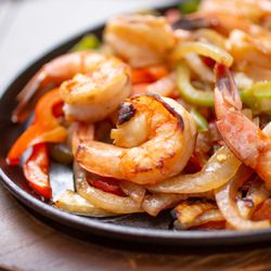 El Tigre Authentic Mexican Grill - Skillet Fajitas