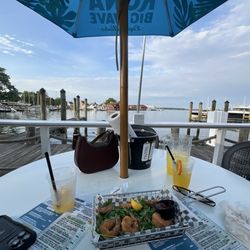 Foxy's Harbor Grille