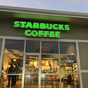 Starbucks - Coffee & Tea Near Me - Cloverdale, California