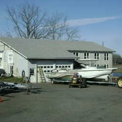 Guilford Boat Yards - Service Shop