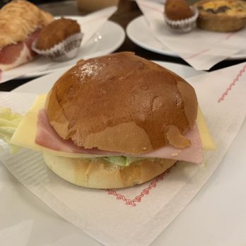 Mauri - Bakeries Near Me - Barcelona, B Mauri - Bakeries Near Me - Barcelona, B