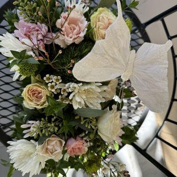 Quality Wholesale Florist - Florists Near Me - La Puente, California