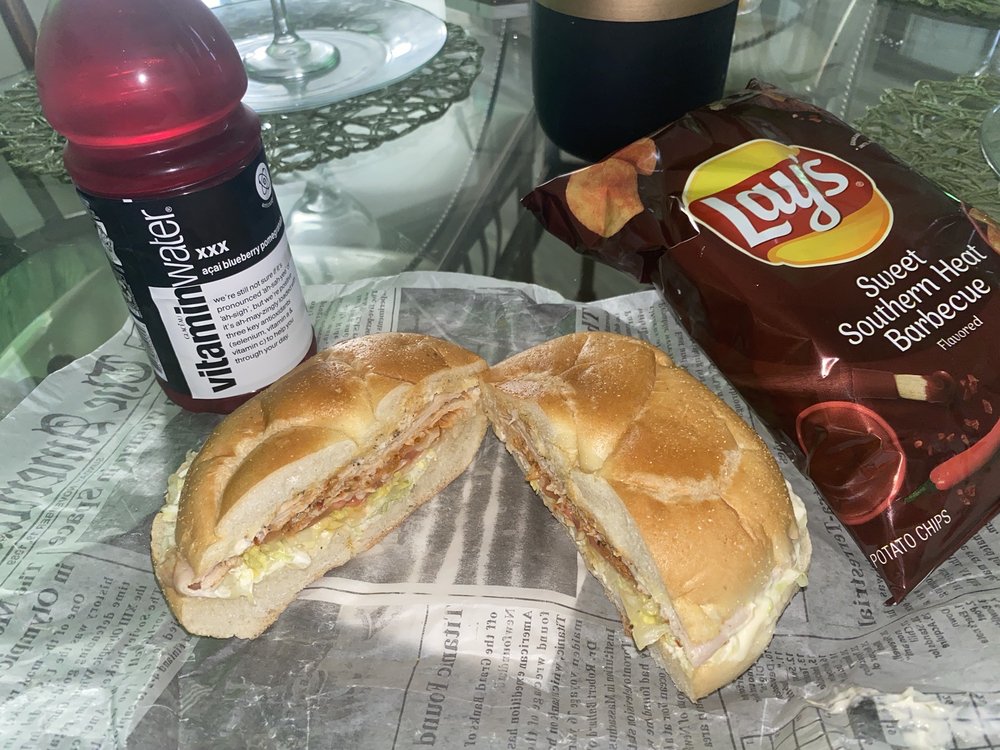 A To Z Convenience Food Store Logo