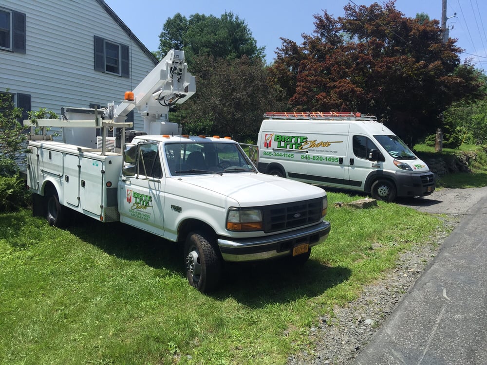 BRITE LITE ELECTRIC Updated October 2024 121 Monhagen Ave