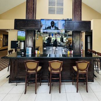 MetroWest Golf Club - Bar - Golf Near Me - Orlando, Florida MetroWest Golf Club - Bar - Golf Near Me - Orlando, Florida
