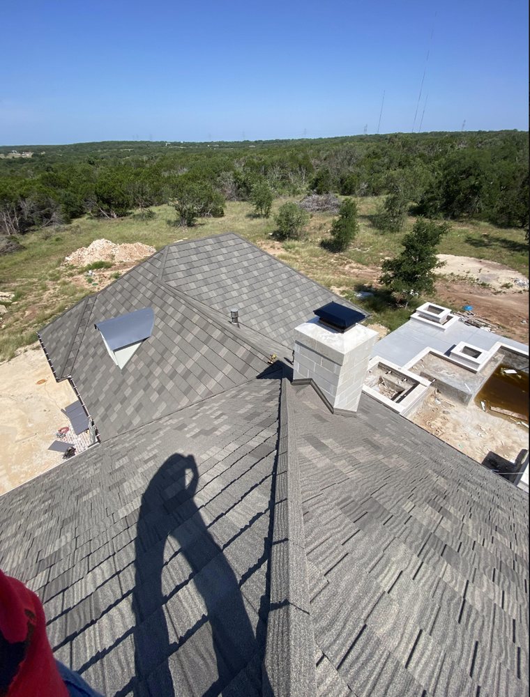 Slide of DeAlba Roofing & Construction