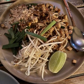 Hanuman Thai Eatery - pad thai - Thai Near Me - Costa Mesa, California