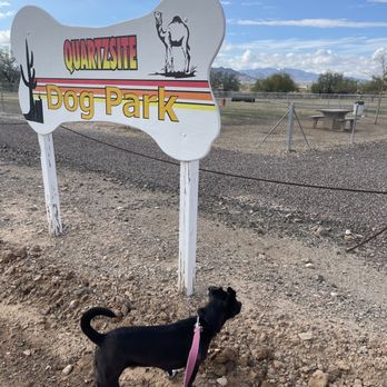 Quartzsite Dog Park - Dog park sign - Dog Parks Near Me - Quartzsite, Arizona Quartzsite Dog Park - Dog park sign - Dog Parks Near Me - Quartzsite, Arizona