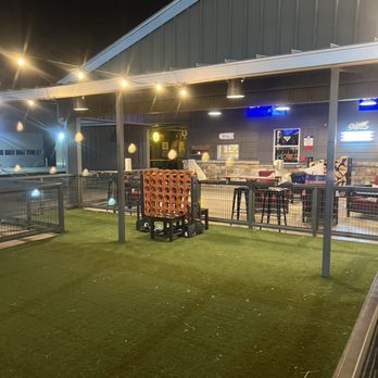 Tender Smokehouse - Aubrey - Patio activities - Barbeque Near Me - Aubrey, Texas Tender Smokehouse - Aubrey - Patio activities - Barbeque Near Me - Aubrey, Texas