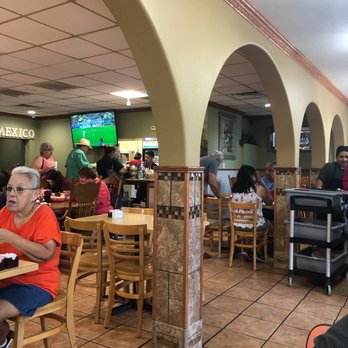 Linda's Restaurant - Front counter - New American Near Me - Corpus Christi, Texas