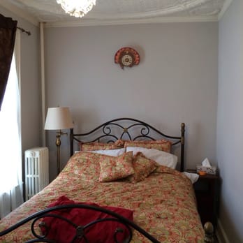 Celeste Guest House - Guest Houses Near Me - Brooklyn, New York