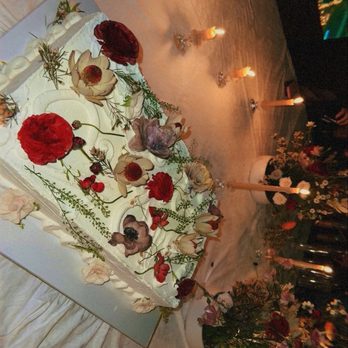 Roobina's Cake - Bakeries Near Me - Glendale, California