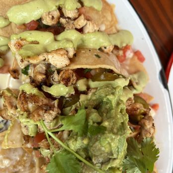 Oh Mexico Lincoln Road - Nachos with chicken - Mexican Near Me - Miami Beach, Florida Oh Mexico Lincoln Road - Nachos with chicken - Mexican Near Me - Miami Beach, Florida