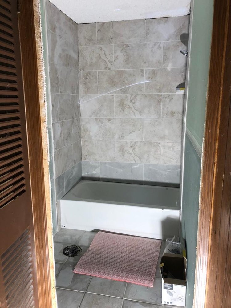 Slide of Leonel Construction Services