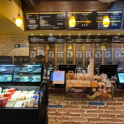 Pasion del Cielo - Variety of coffee choices.