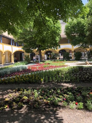 L'espace Van Gogh by null