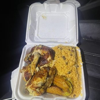 Alex's Chimis - Dominican Near Me - Jamaica Plain, Massachusetts