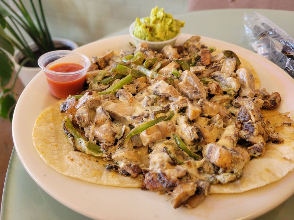 JUICERY PLUS Updated July 2024 49 Photos & 40 Reviews 1300 Airway