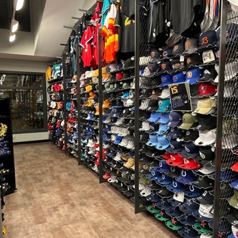 Lids - Sports Wear Near Me - Gatlinburg, Tennessee Lids - Sports Wear Near Me - Gatlinburg, Tennessee