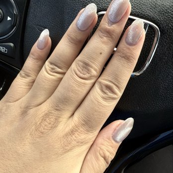 Holly Nails & Spa - Nail Salons Near Me - Riverside, California