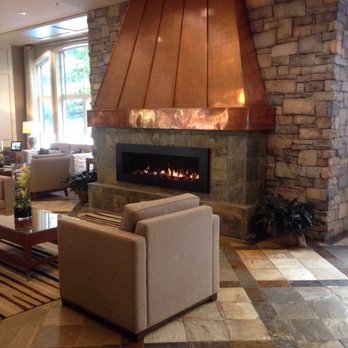 Le Westin Tremblant - Reception waiting area - Hotels Near Me - Mont-Tremblant, Quebec Le Westin Tremblant - Reception waiting area - Hotels Near Me - Mont-Tremblant, Quebec
