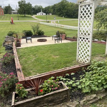 Sunset Acres Motel - Fire pit - Hotels Near Me - Hudson, Michigan