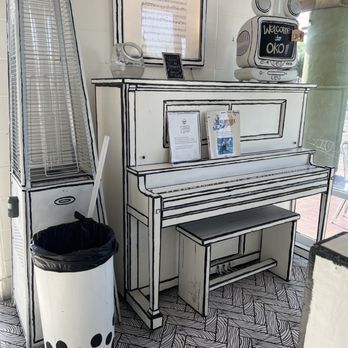 Moshi Moshi Tea Shoppu - So cute! - Coffee & Tea Near Me - Gardena, California