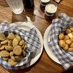 Cracker Barrel Old Country Store - Country Fried Pickles, White Cheddar Cheese Bites