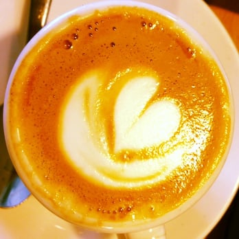 Panther Coffee - Vanilla Latte Made with Love - Coffee & Tea Near Me - Miami, Florida